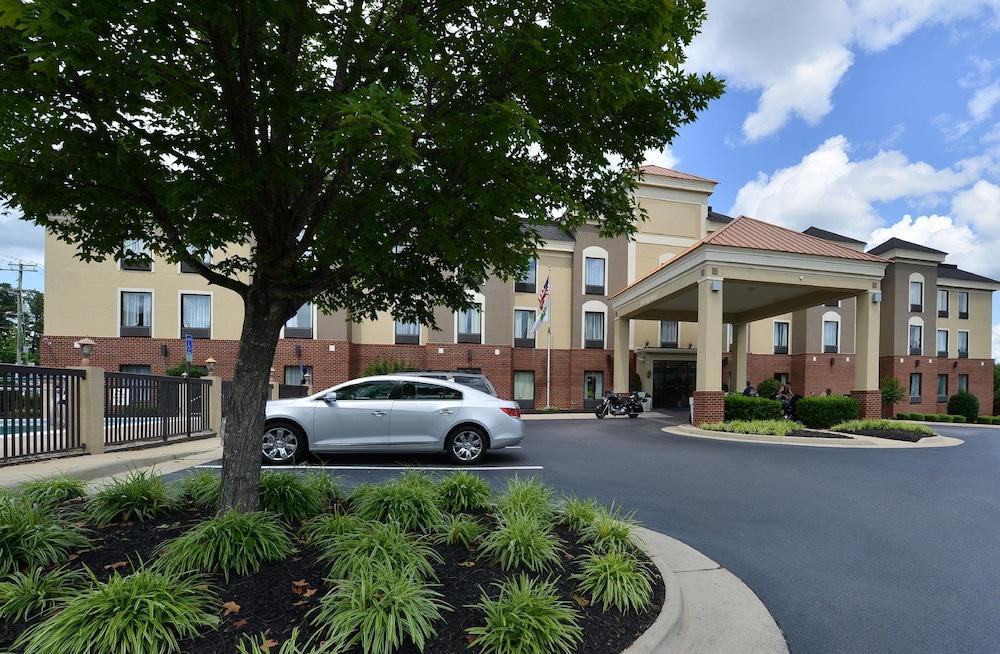 Holiday Inn Express Hotel & Suites Petersburg/Dinwiddie By Ihg Εξωτερικό φωτογραφία
