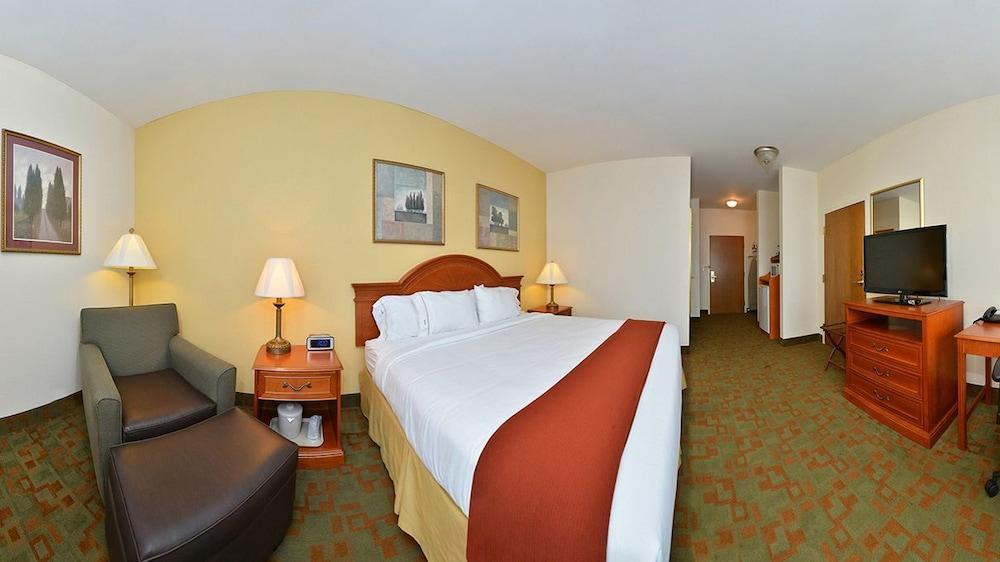 Holiday Inn Express Hotel & Suites Petersburg/Dinwiddie By Ihg Εξωτερικό φωτογραφία
