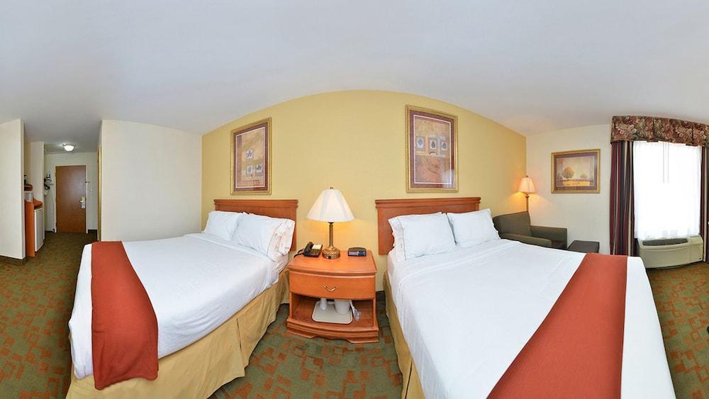 Holiday Inn Express Hotel & Suites Petersburg/Dinwiddie By Ihg Εξωτερικό φωτογραφία