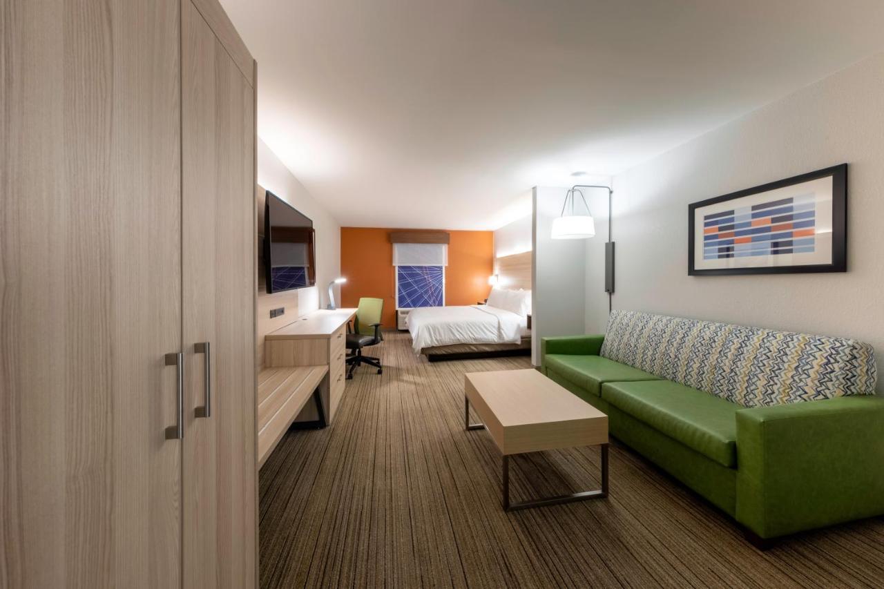 Holiday Inn Express Hotel & Suites Petersburg/Dinwiddie By Ihg Εξωτερικό φωτογραφία