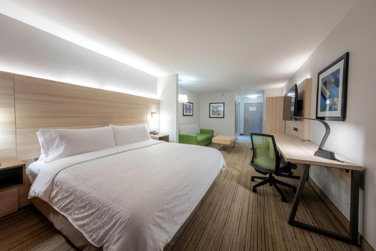 Holiday Inn Express Hotel & Suites Petersburg/Dinwiddie By Ihg Εξωτερικό φωτογραφία